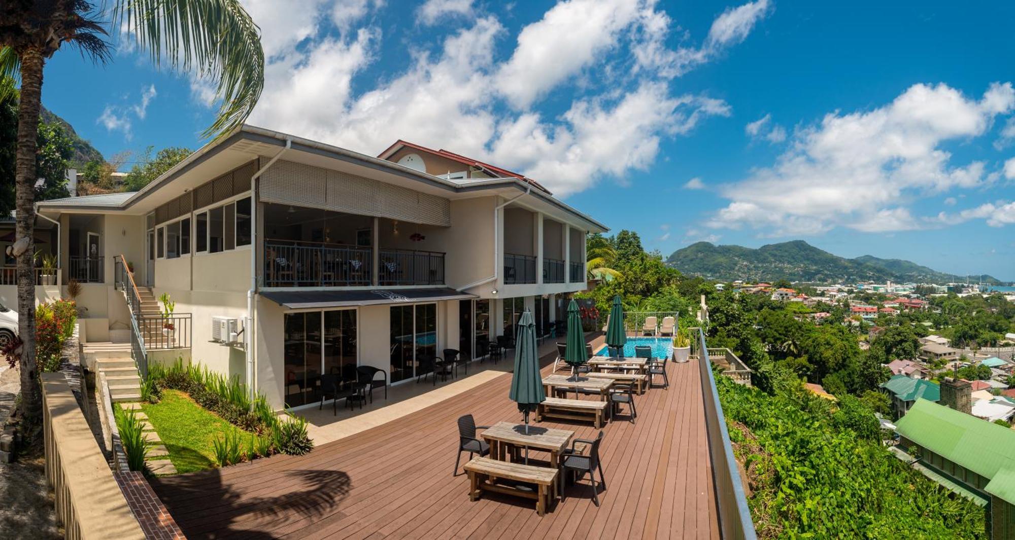 The Ridge Residence Victoria Esterno foto